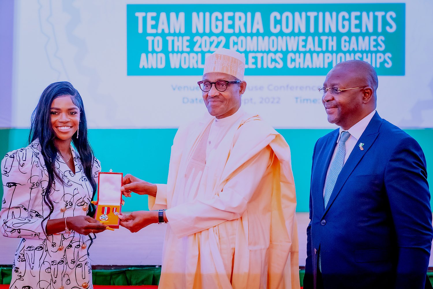 Buhari rewards World Champions with National Honour, 200 million naira
