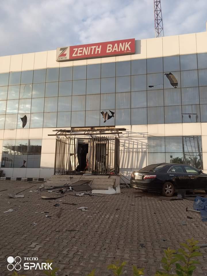 The Zenith Bank branh that was invaded by the armed robbers