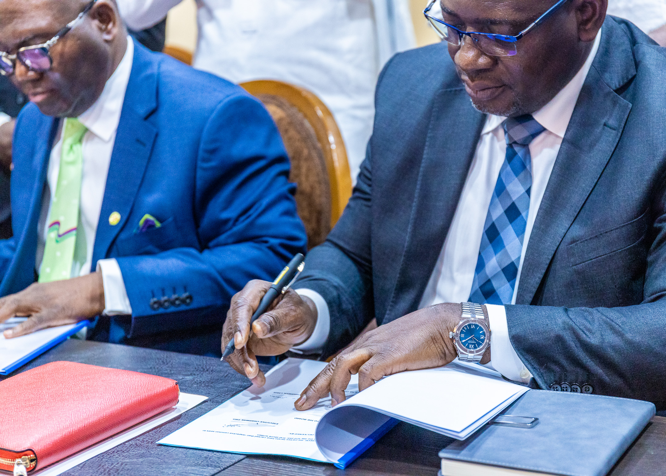 Executive Chairman, FIRS, Muhammad Nami signs the Memorandum of Understanding (MoU) between Federal Inland Revenue Service (FIRS) Lagos State Internal Revenue Service, on collaboration on Exchange of Information and implementation of Joint Tax Audit and Investigation Exercise, at the State House, Marina, Lagos State. 6th February 2023.