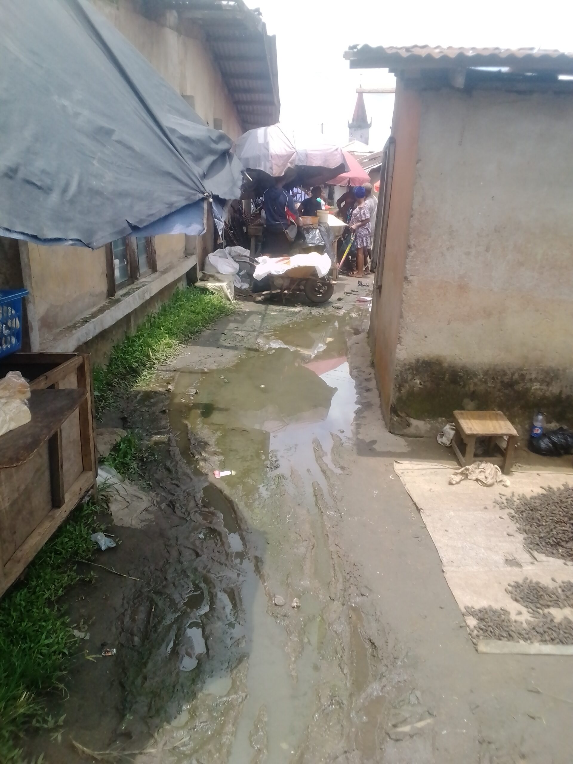 dua market, an epicenter of flood in Idua Community